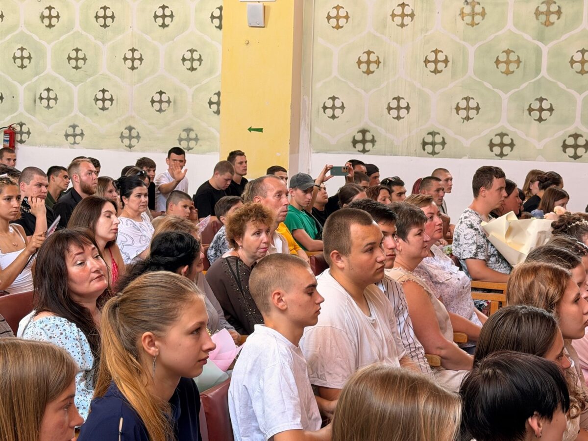 Выпускникам Прудовского агротехникума вручили дипломы