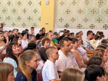 Выпускникам Прудовского агротехникума вручили дипломы